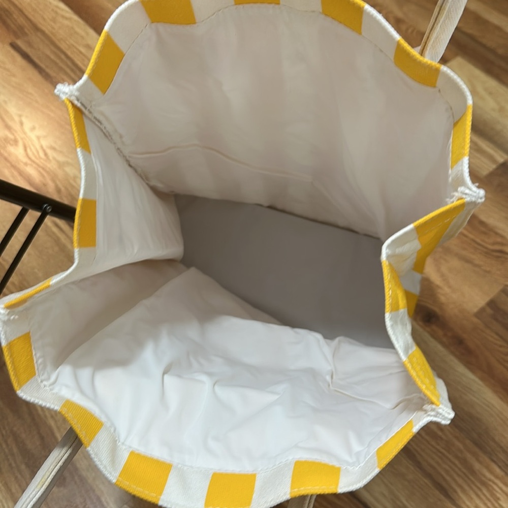 Giorgio Beverly Hills Yellow and White Striped Tote - Picture 6 of 7